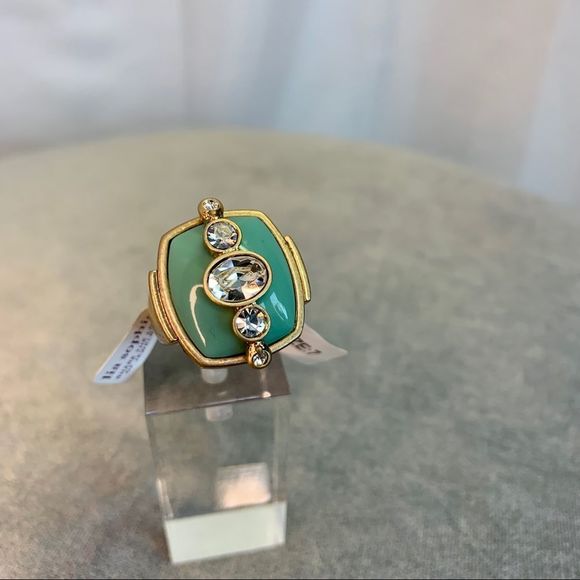 Lia Sophia NWT mint green gold tone Swarovski overlay ring size 7 - Picture 3 of 8